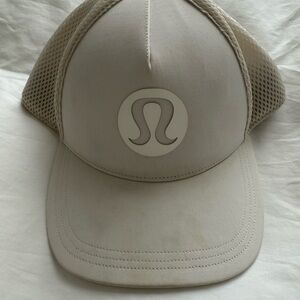 lululemon athletica Cream Mesh Cap